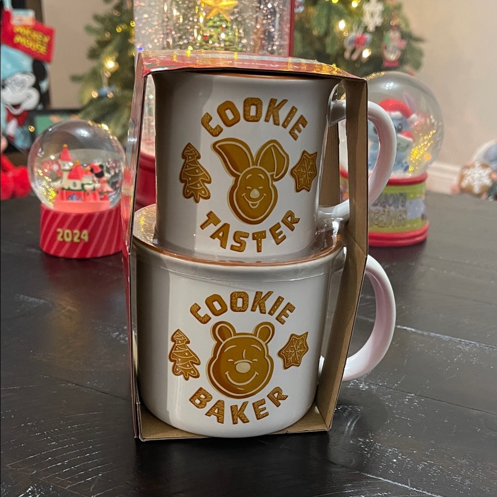 Pooh Cookie Taster and Baker Mug Set